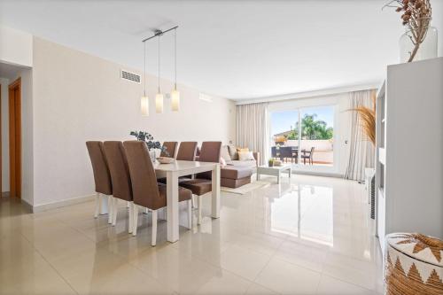 El Paraíso - Apartment with Sunny Terrace & Shared Pool photo 9