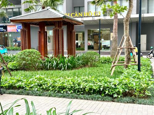 Gallery image of 5 Star 2 Bedroom Apartment Apt In Vinhomes Near Marriott And Keangnam in Hanoi