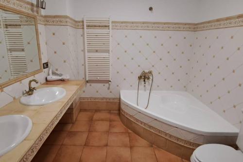 Bilik mandi di Casita Rocío
