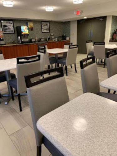 Εστιατόριο ή άλλο μέρος για φαγητό στο Best Western Tallahassee Downtown Inn and Suites