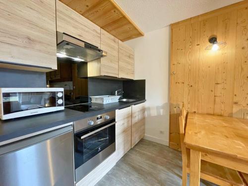 Studio chaleureux 3 pers, au pied des pistes à La Croisette - FR-1-452-122