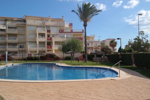 Las Marinas Grand Terrace