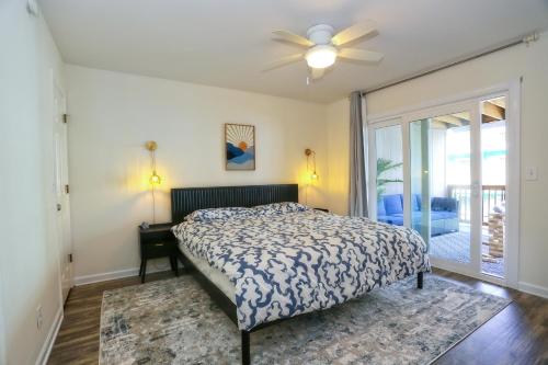 Postel nebo postele na pokoji v ubytování House of Waves