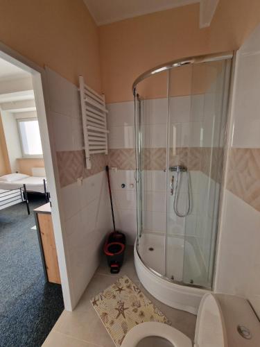 Ένα μπάνιο στο Hostel Park Dobra