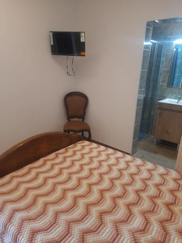 Μια τηλεόραση ή/και κέντρο ψυχαγωγίας στο House with jacuzzi in Atei - 70 m²