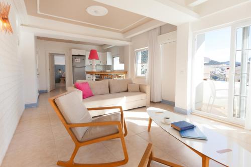 Posezení v ubytování Kalkan Suite 203