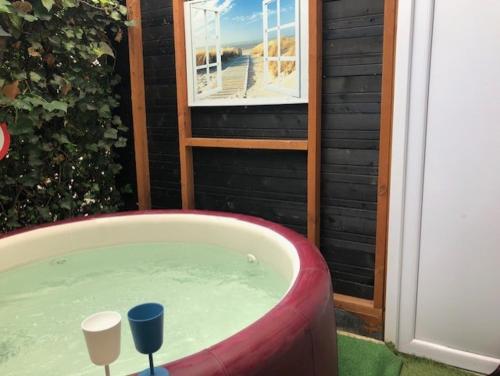 Φωτογραφία από το άλμπουμ του Luxe WELLNESS apartment Apeldoorn with JACUZZI and SAUNA σε Apeldoorn