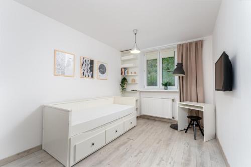 Park Krakowski Comfy Studio by BookingHost