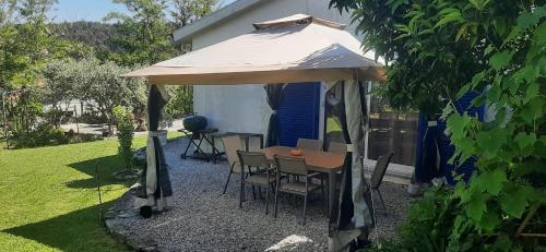 Κήπος έξω από το A CASA FRANCESA