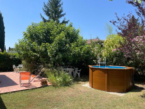 Maison provençale avec jardin et piscine à Lambesc