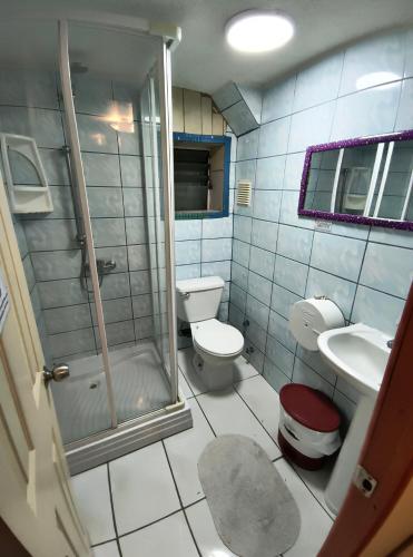 Ένα μπάνιο στο Hostal Mi Maravilla