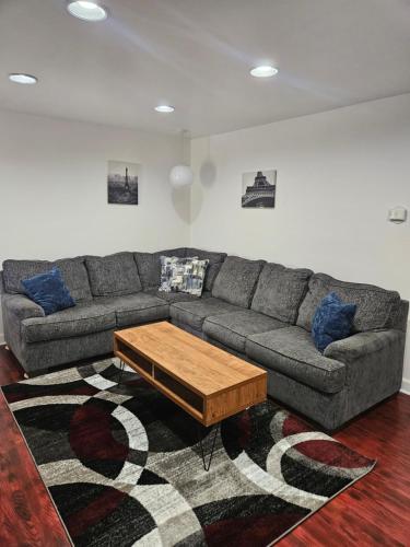 Zona de estar de Kings Island Fireworks! - 3 Bedroom Ranch