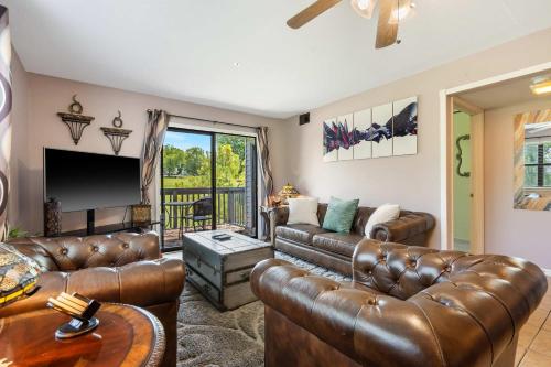 Un lugar para sentarse en The Tee Shot - Condo for 4