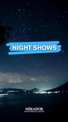 a night shows sign on a starry night at Bee Fresh Camping y Mirador in Santa Cruz La Laguna