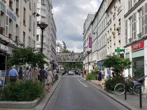 Cozy Room in Paris 15th - 10 minutes away from Eiffel Tower!
