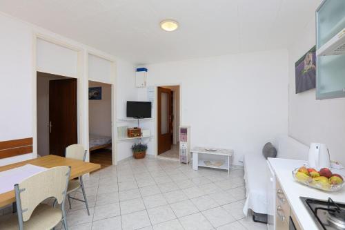 Seaside holiday house Kanica, Rogoznica - 24746