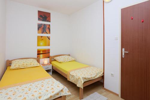 Seaside holiday house Kanica, Rogoznica - 24746