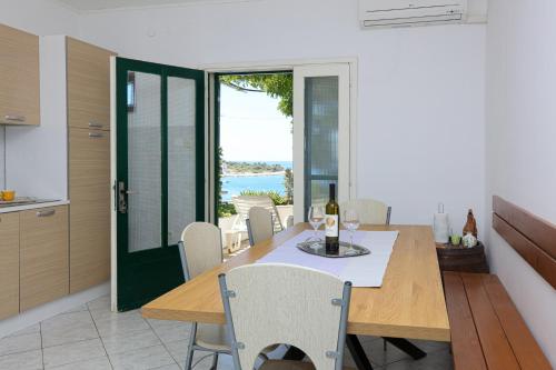 Seaside holiday house Kanica, Rogoznica - 24746