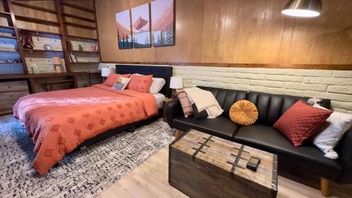 Ένα ή περισσότερα κρεβάτια σε δωμάτιο στο 5BR Home Close to Stateline, Beaches & Shopping
