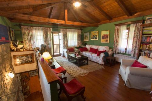 an aerial view of a living room with a couch at Rozina Vacation House in Pliskovica