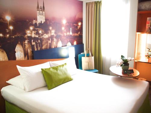 Gallery image of ibis Styles Angers Centre Gare in Angers