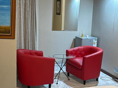 Χώρος καθιστικού στο Joburg Triple Nest Retreat