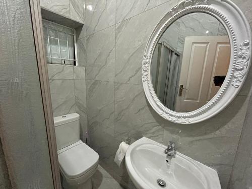 Ένα μπάνιο στο Joburg Triple Nest Retreat
