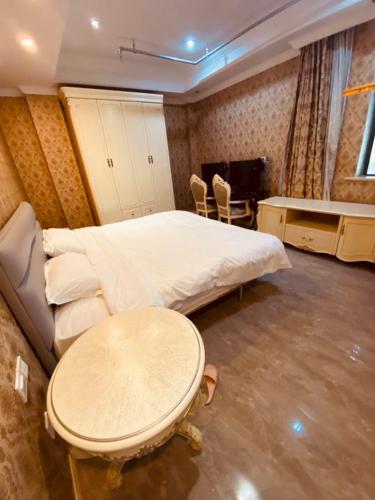 Postel nebo postele na pokoji v ubytování Radisson Esports Hotel