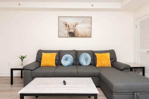 Χώρος καθιστικού στο Skyline Suites
