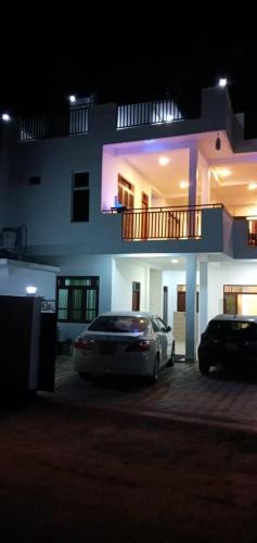 Edificio en el que se encuentra el hostal o pensión