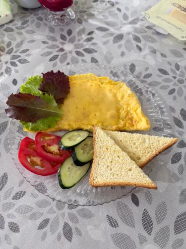 Galeriebild der Unterkunft Yurt stay in downtown in Karakol