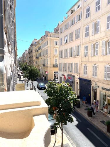 Central 2-bedroom flat with air conditioning Old Port - Opera photo 25