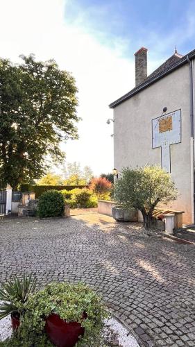 La Villa De L'etang Burgundy