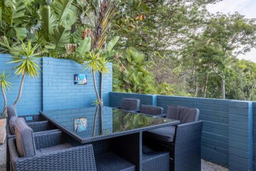 Gambar di galeri bagi Ocean Views 2-Bed Apartment Minutes from Beach di Collaroy