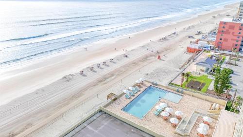 an overhead view of a beach with a swimming pool at Hyatt Place Daytona Beach-Oceanfront in Daytona Beach