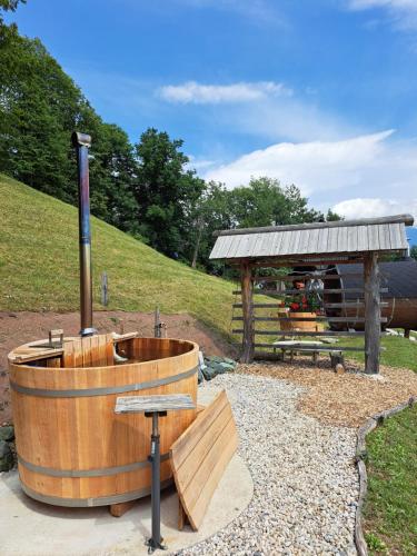 Taman di luar PUŽMAN Farm Glamping
