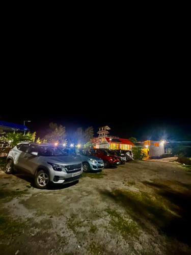 Fotografie z fotogalerie ubytování Lakshmi Flower Tech Resort v destinaci Yelagiri