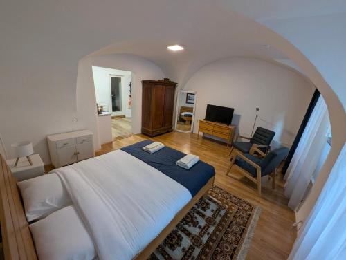 Televisyen dan/atau pusat hiburan di Franziskaner studio apartman