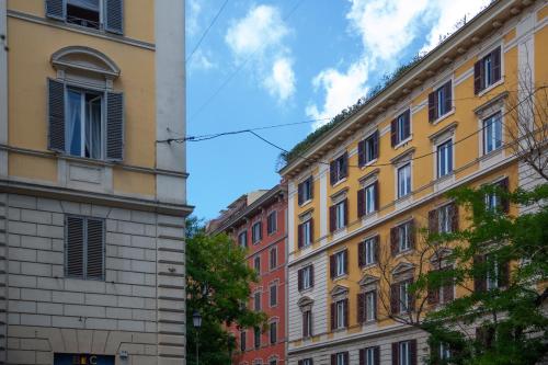 New 3BR-2 Baths Near Vatican & Metro- The Comics House