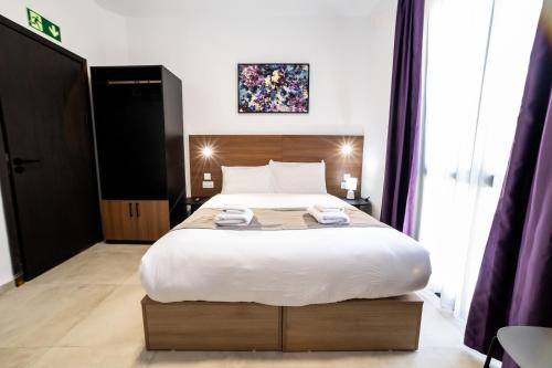 Postel nebo postele na pokoji v ubytování New 1 Bedroom studio Double bed - BV1