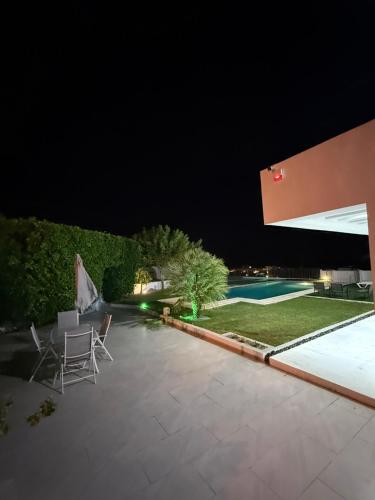Πισίνα στο ή κοντά στο Villa Hayet de haut standing