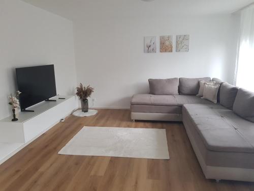 Ruang duduk di möbilierte Wohnung am See