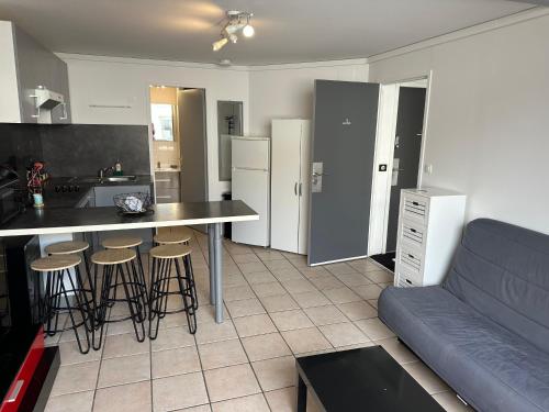 Appartement T3 tout confort en duplex à 20mn à pied du centre-ville avec TV et Wifi