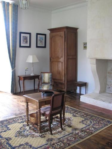 Gallery image of Château de la Tour du Breuil in Le Breuil