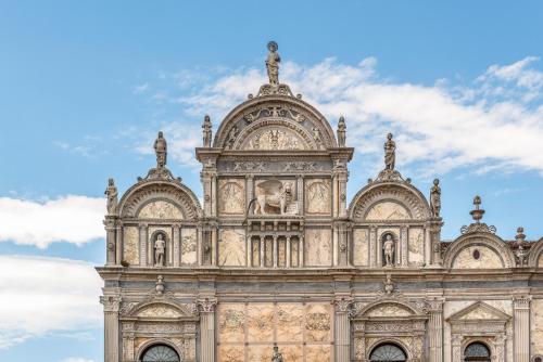 Modern Apartment with View on San Giovanni e Paolo R&R photo 34