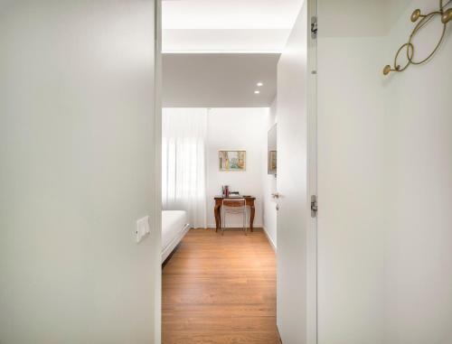 Modern Apartment with View on San Giovanni e Paolo R&R photo 23