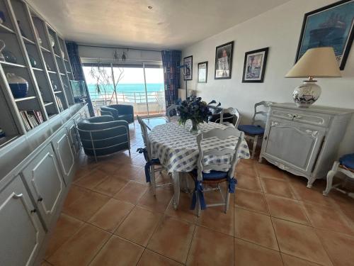 Superbe appartement 2 chambres face à la mer au Grau du Roi l'Impérial