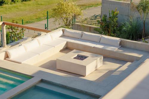 Jerina Mansionの敷地内または近くにあるプール