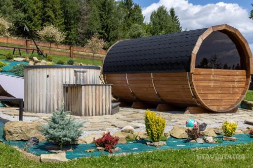 Zahrada ubytování Domki Harkabuz Sauna & Jacuzzi