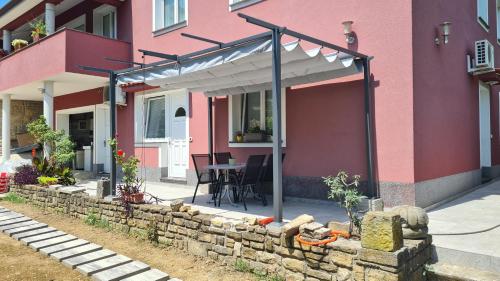 Apartments STRUNJAN
